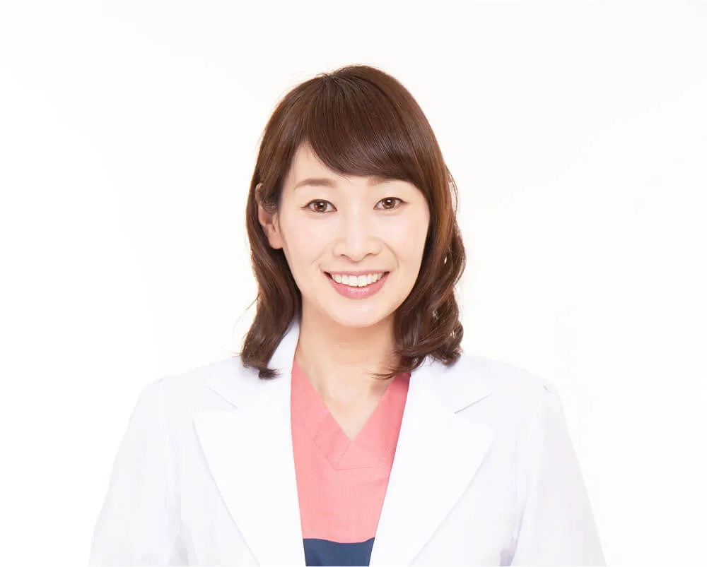 コレクトデンタルクリニック 吉祥寺 院長 歯科医師 鎌田陽子 【略歴】 2006年 徳島大学歯学部卒業 2007年 徳島大学附属病院研修終了 2009年 福岡、都内医療法人で勤務医、分院長を務める 2025年 現法人に入職 コレクトデンタルクリニック吉祥寺院長就任 【資格】 インビザラインGOドクター、アソアライナー認定医 【参加セミナー】 ジアズペリオコース145期生・ペンシルべニア大学エンドコース