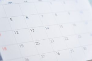 部分矯正の期間は本当に短い？ワイヤーやマウスピースの治療別に詳しく解説